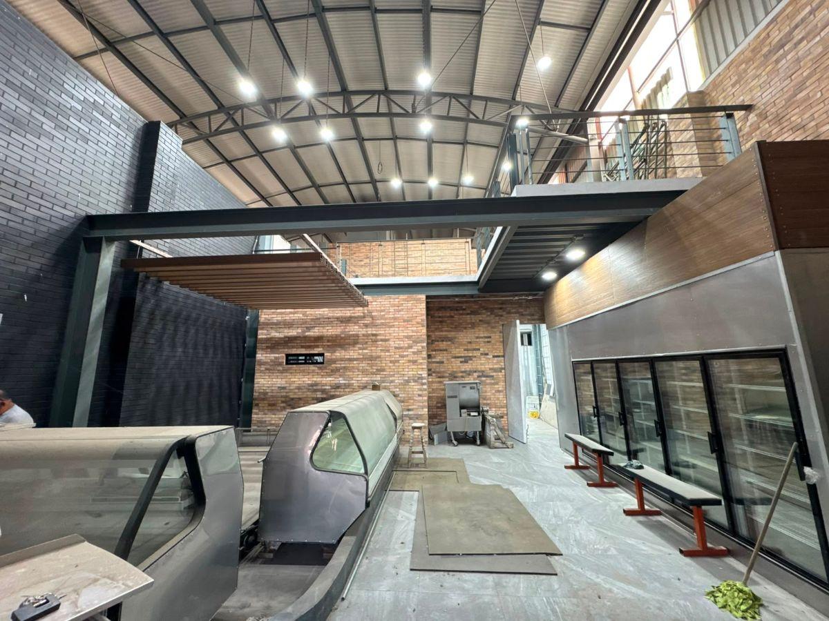 Commercial Space for Rent on Av Independencia, Irapuato, Gto.