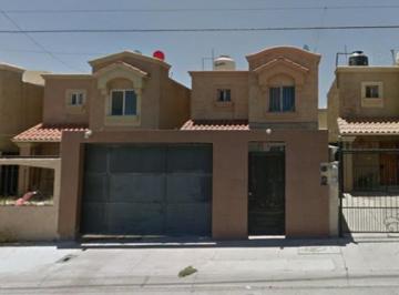Casa de 4 habitaciones, Chihuahua · Venta de Casa en Lomas Montecarlo Chihuahua Chihuahua