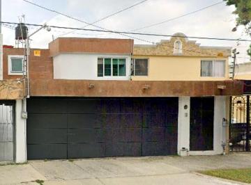 Casa de 3 habitaciones, Zapopan · Casa en Venta en Prados Guadalupe, Zapopan, Jal.