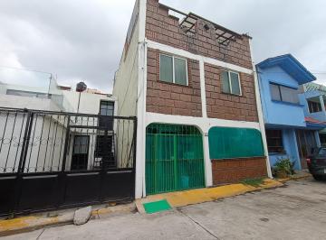 Casa · 184m² · 2 Recámaras · Casa en Rincón de San Lorenzo, Toluca