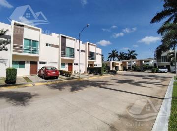 Casa · 131m² · 3 Recámaras · 2 Estacionamientos · Renta Casa Long Island