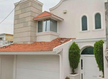 Casa de 3 habitaciones, Veracruz · Casa de 215 m² con 3 Recámaras en Venta en Salvador Diaz Miron