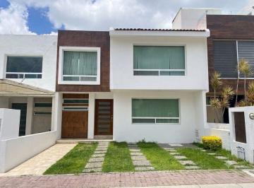 eb332d8c090d1b60af31b4a49fdb424ca63e97a508c57a626aabb189715586f7 · Casa en Renta en El Refugio