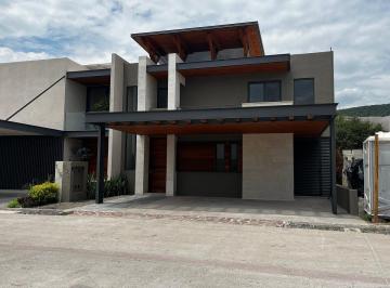 7f959ee9f81414afc469e2d9d6575e62cf13906fc96ef6e2043dd7ef35dd4a85 · Casa en Renta en Altozano Querétaro | Condominio Niebla | 3 Recámaras con Baño
