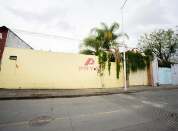 Bodega comercial , Zapopan · Bodega Comercial en Venta en El Campanario, Zapopan con Patio de Maniobras