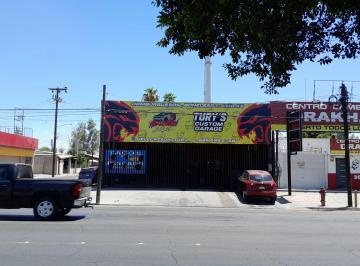 Local comercial , Mexicali · Local Comercial Jardines del Lago Blvd. Lázaro Cardenas Techado y Enrejado