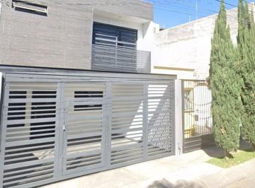 Casa de 3 habitaciones, Guadalajara · Casa en Venta en Guadalajara, Jalisco