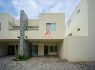 Casa en condominio de 3 habitaciones, Zapopan · Casa en Venta en Alviento Residencial, Zapopan | 3 Recámaras y Estudio