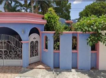 Casa de 3 habitaciones, Campeche · Venta de Hermosa Casa en Campeche