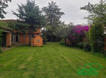 Casa de 4 habitaciones, Tlalpan · Hermosa Casa de Campo en La Cuidad en Calle Cerrada