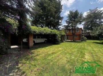 Casa de 4 habitaciones, Tlalpan · Hermosa Casa de Campo en La Cuidad en Calle Cerrada
