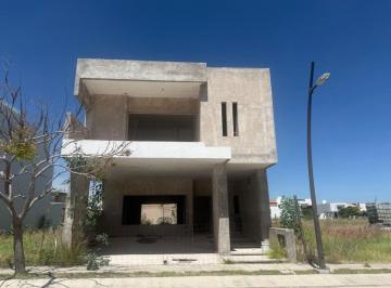 Casa de 3 habitaciones, Celaya · ¡Casa en Venta de Oportunidad en Mayorazgo Residencial Celaya!