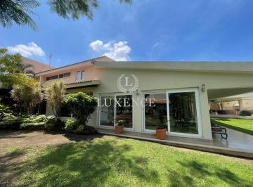 Casa · 1200m² · 12 Recámaras · 10 Estacionamientos · Casa en Delicias en Venta
