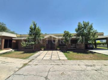 Casa · 533m² · 3 Recámaras · 4 Estacionamientos · Residencia con Terreno Excepcional en La Ventana, San Pedro Garza García