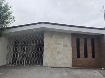 Casa · 160m² · 3 Recámaras · 2 Estacionamientos · Casa en Mitras Centro