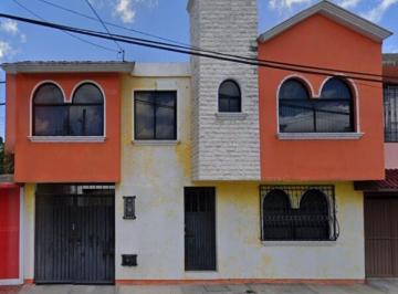 Casa de 4 habitaciones, Pachuca · Venta de Casa en Colonia Real de Minas Pachuca Hidalgo