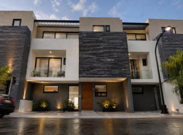 Casa de 4 habitaciones, El Marqués · Casa en Venta en Zibatá, 4 Recámaras, 5.5 Baños, Cto Serv, Roof Garden!