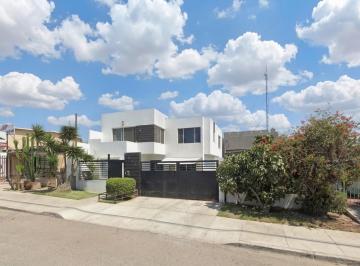 Casa de 4 habitaciones, Ensenada · Venta de Casa en Baja California Col Ulbrich