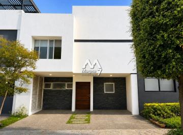 Casa de 3 habitaciones, Zapopan · Casa en Renta Solares Residencial