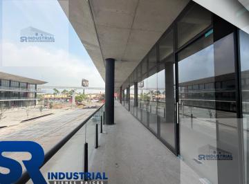 Oficina · 47m² · 550 Estacionamientos · Local en Renta en Guadalupe