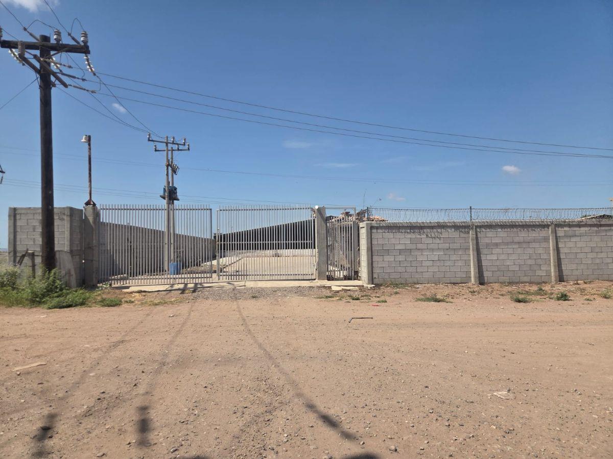Industrial Warehouse for Sale Adjacent to Highway