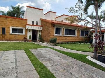 Casa en condominio de 4 habitaciones, Jiutepec · Casa en Venta de 1200 m² con 4 Recámaras en Venta en Fraccionamiento Tamoanchan