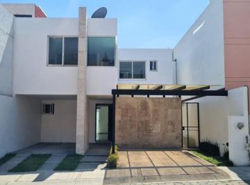 Casa de 3 habitaciones, San Pedro Cholula · Casa en Venta en Puebla