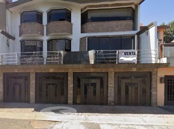 Casa de 4 habitaciones, Atizapán de Zaragoza · Casa en Venta en Arboledas Cd Lopez Mateos Iglesia