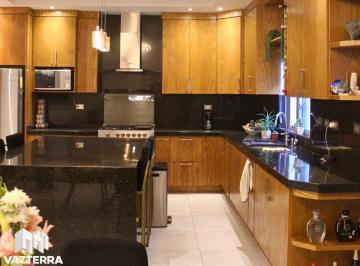 b56b4b88c4d48645eebdb93dbb59d719440060b325b7ae92b959d9362a7cb5fa · Residencia en Venta en Valdivia