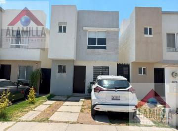 Casa · 90m² · 3 Recámaras · 2 Estacionamientos · Residencial de Alba Cas en Venta Ideal Para Inversionistas