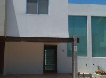 Casa en condominio de 3 habitaciones, Puebla · El Saucedal, Impecable Casa en Venta