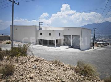Bodega comercial · 997m² · 1 Recámara · 4 Estacionamientos · Bodega en Renta | Santa Catarina, Nl | Parque 100