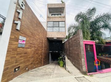 Local comercial · 1600m² · 12 Estacionamientos · Local en Badillo