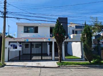 Casa de 4 habitaciones, Zapopan · Casa de Alto Nivel Ideal Para Corporativo, Despachos, o Consultorios