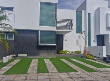 Casa en condominio de 4 habitaciones, Tlajomulco de Zúñiga · Casa de 4 Recámaras en Renta Bosques de Sta. Anita