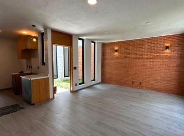 Casa de 3 habitaciones, San Luis Potosí · Casa Totalmente Nueva y Céntrica - con Habitación en Pb y Depa Para Rentar.