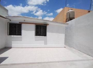 Casa · 125m² · 3 Recámaras · 1 Estacionamiento · De Una Planta Cerca de Himno Nacional