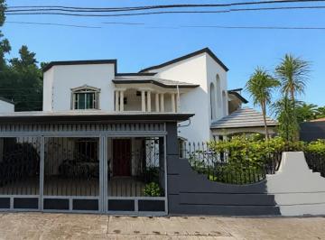 Casa de 5 habitaciones, Benito Juárez · Casa en Venta en Super Mz 11, Cancun, Q. R.