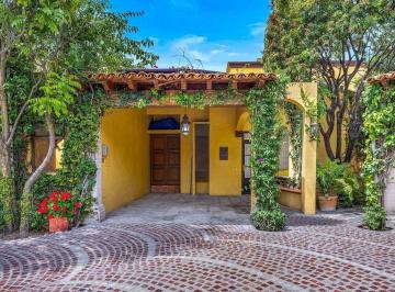 bdb7ee10e89c706ca773b94af914149dde3e2331dc81819d0c9370887d1790c0 · Casa en San Miguel de Allende Cerca del Centro en Privada con Amenidades