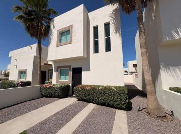be1b4a08aaa41e0487b8155679f46e944cd20d2624bd3c54e1970bdd8d28d80c · Casa en Venta en Fraccionamiento Residencial D65