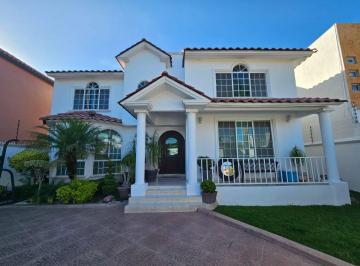 Casa de 4 habitaciones, Querétaro · Venta Casa San Hilario Juriquilla