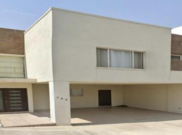 Casa de 3 habitaciones, Monterrey · ¡Liquidacion! Casa Monterrey Nuevo Leon: Ahorro y Plusvalia. Oportunidad Remate C. P. 64349