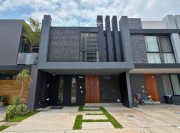 1 · Casa en Venta en Punto Sur Este, Tlajomulco de Zuñiga