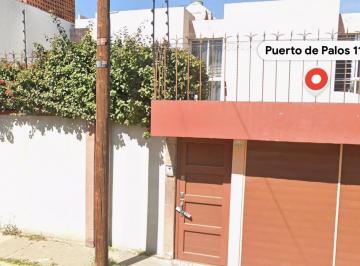 Casa · 275m² · 4 Recámaras · 2 Estacionamientos · Casa en Renta, Residencial Colón, Toluca, México