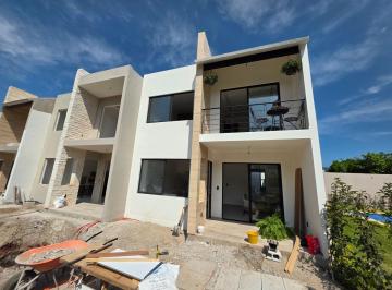 Casa en condominio de 4 habitaciones, Emiliano Zapata · Casas Nuevas en Condominio de Solo 16 Casas con Amenidades y Vigilancia
