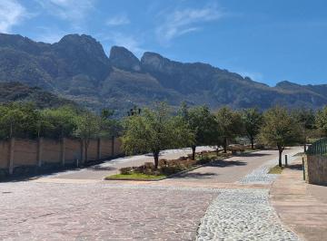 bd3dcdfadc2944e2dbf18606ae73a38e4eba3f2a5a79241f32000b3694e3e43f · Terreno Residencial | La Zona Más Exclusiva de San Agustín