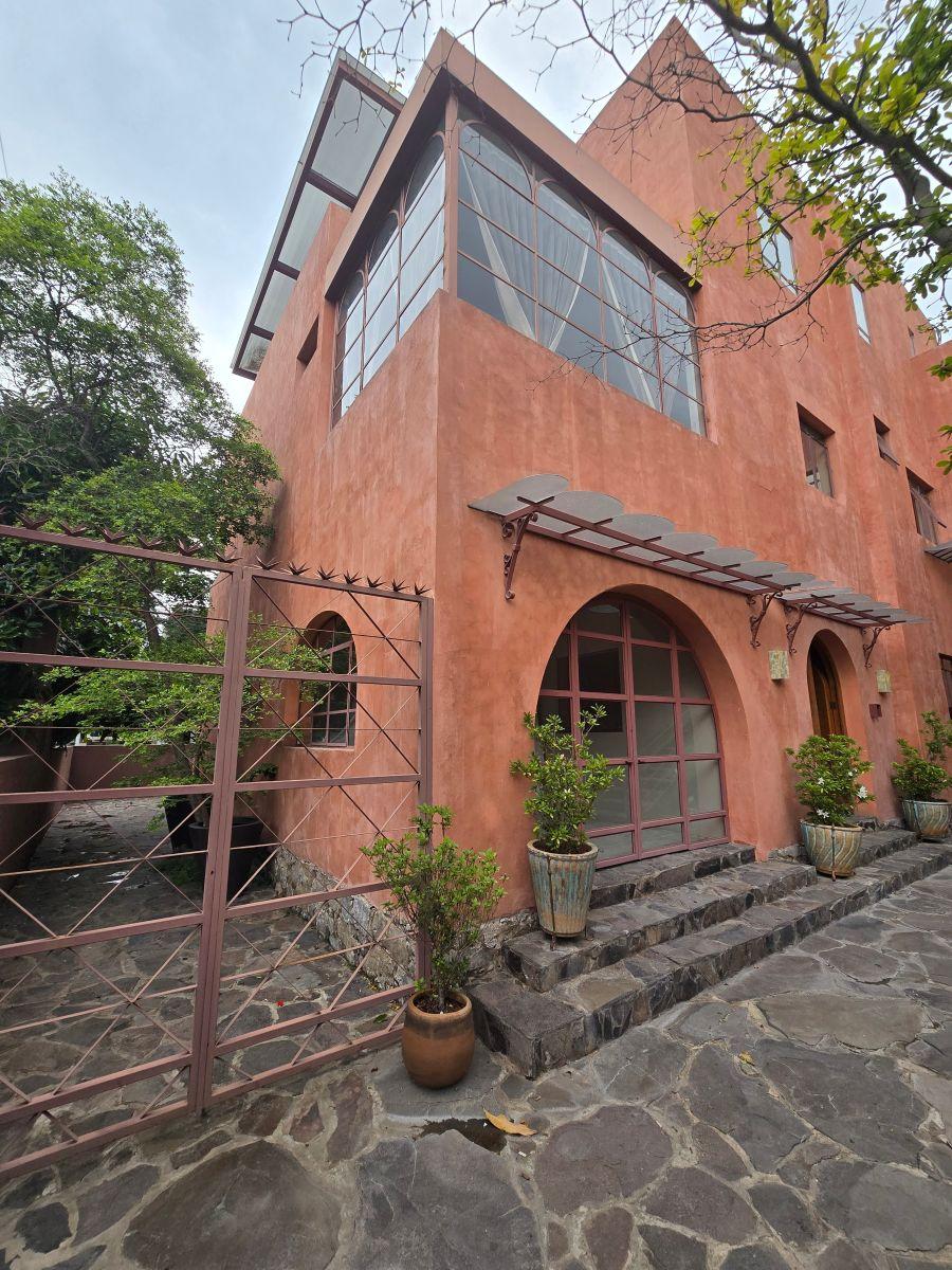 Espacio Comercial en Renta (Oficina / Consultorio)