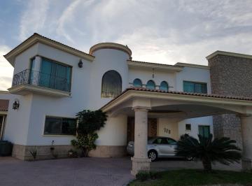 Casa · 600m² · 5 Recámaras · 5 Estacionamientos · Casa en Venta Hacienda El Rosario en Torreon, Coah