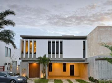 Departamento de 4 habitaciones, Alvarado · Casa de 298 m² con 4 Recámaras en Venta en Riviera Veracruzana