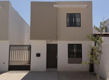 Casa · 80m² · 2 Recámaras · 1 Estacionamiento · Casa en Fraccionamiento Los Héroes Lincoln